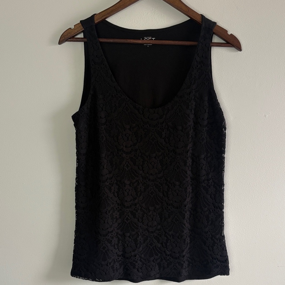 LOFT Black Lace Tank Top Small Sleeveless Scoop Neck Layering Top